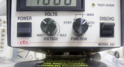 Figure 12: Peak wire current and J for r1 = 10 m, ground spacing = 30 m, and ground resistance of 81 ohms