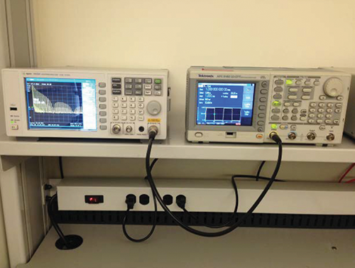 Figure 18: Physical setup of a near-field loop probe and accompanying test fixture